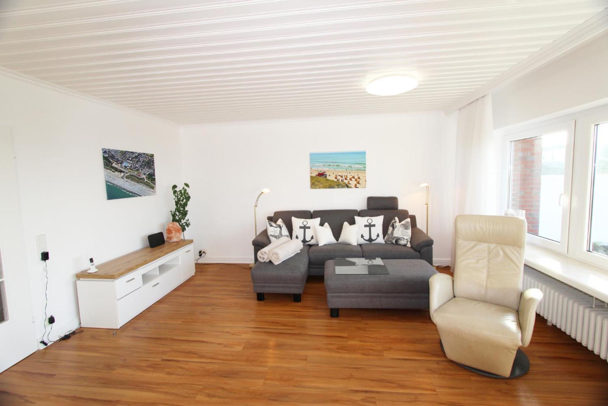 Apartment Wonningstair, - Duenenstr 19, App 1 *